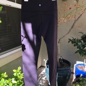 Lululemon In Movement Tight 28”